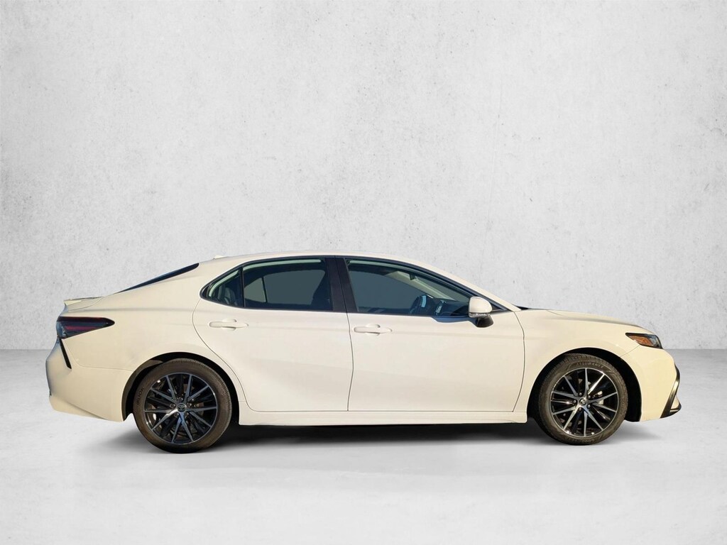 Used 2023 Toyota Camry SE Sedan