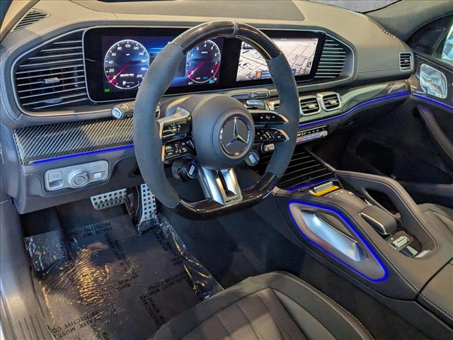 2025 Mercedes Benz GLS AMG 63 photo 3