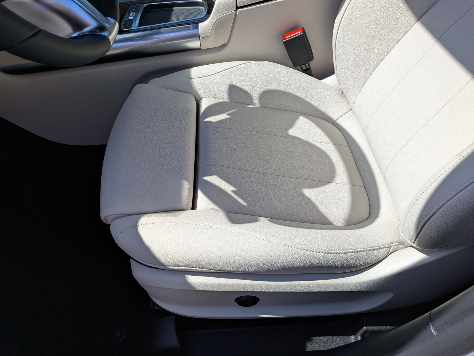 2026 Mercedes-Benz GLA GLA 250 SUV photo 4