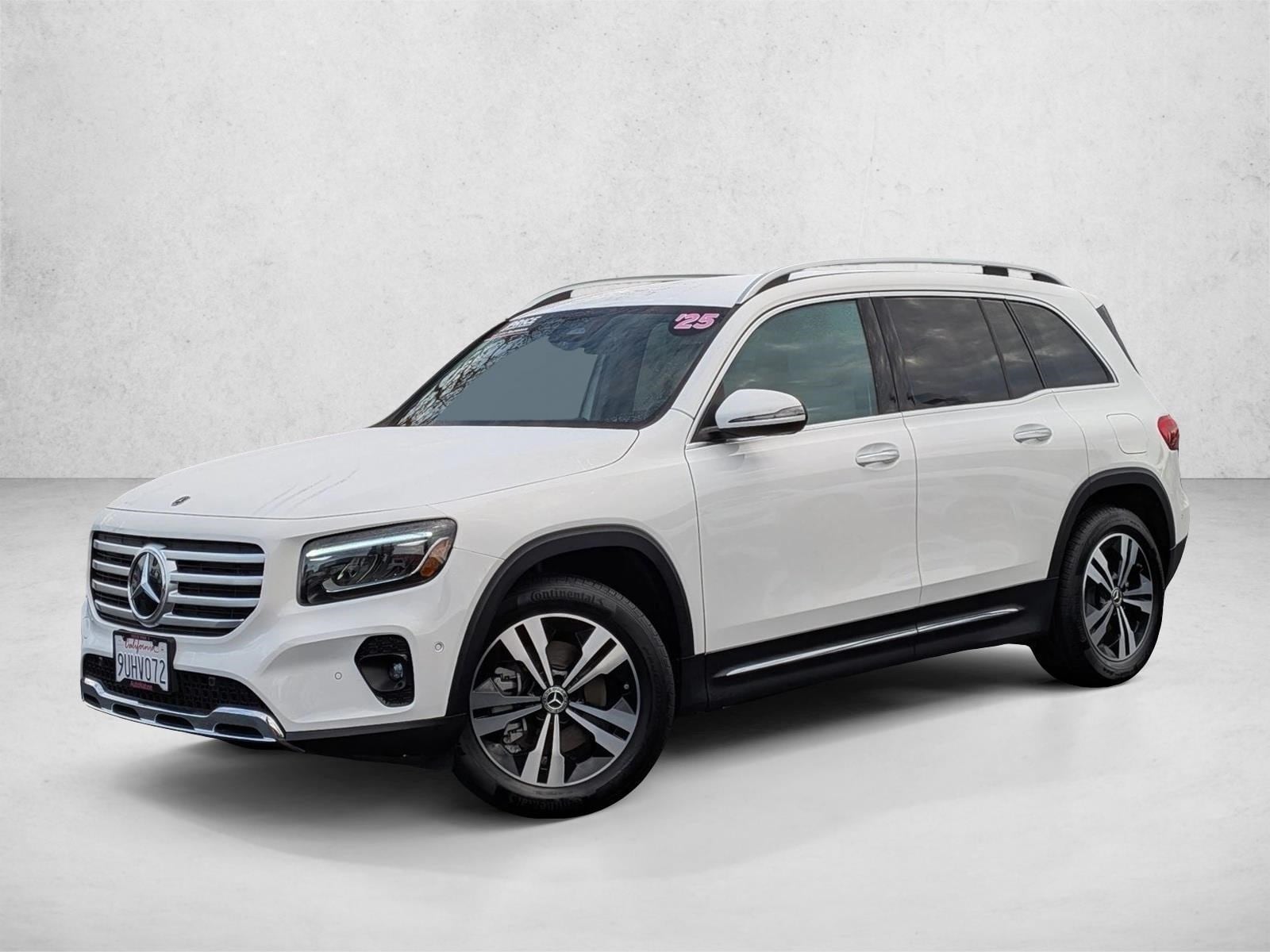 2025 Mercedes-Benz GLB Base's photo
