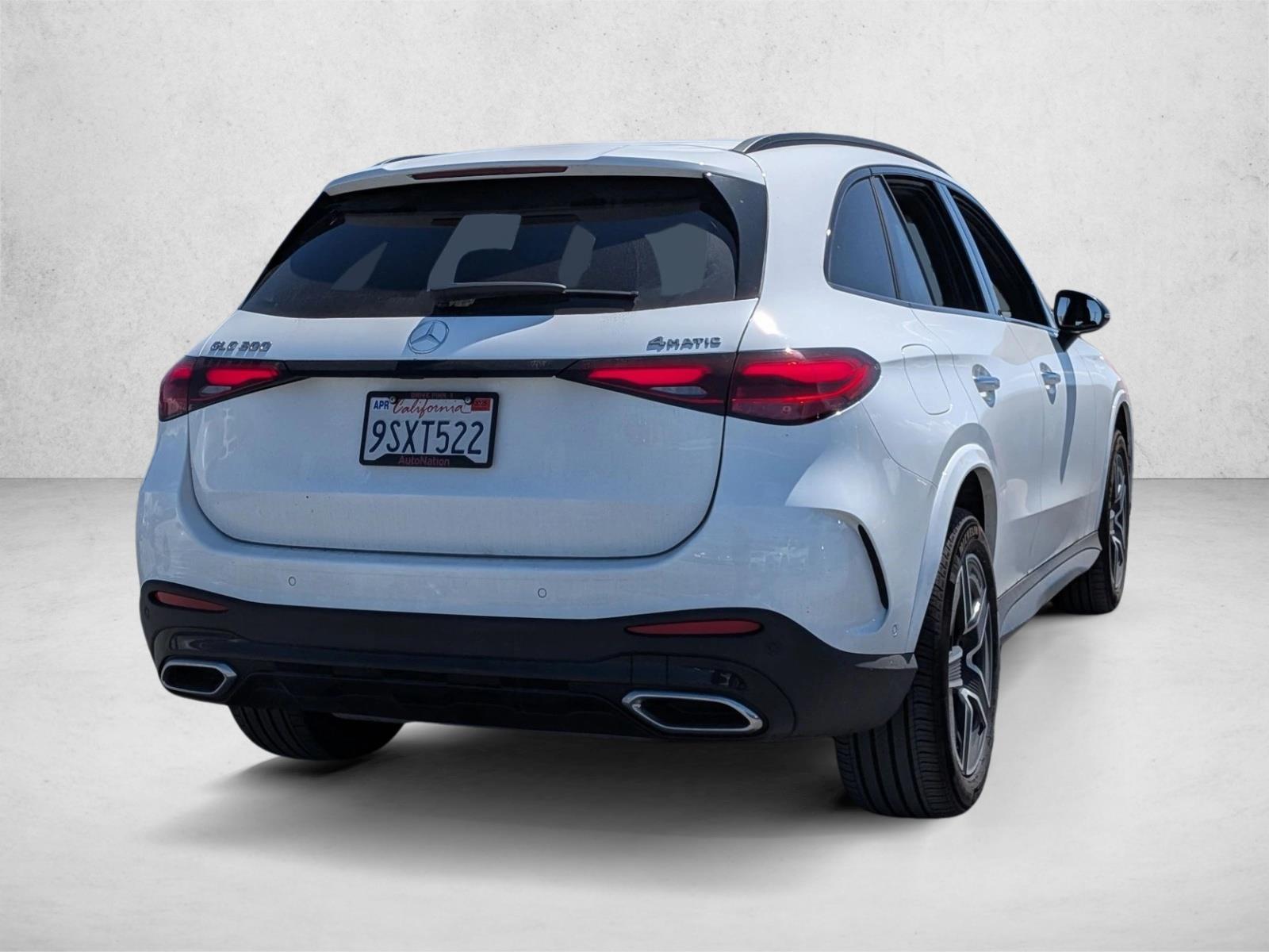 2025 Mercedes-Benz GLC 4MATIC photo 5