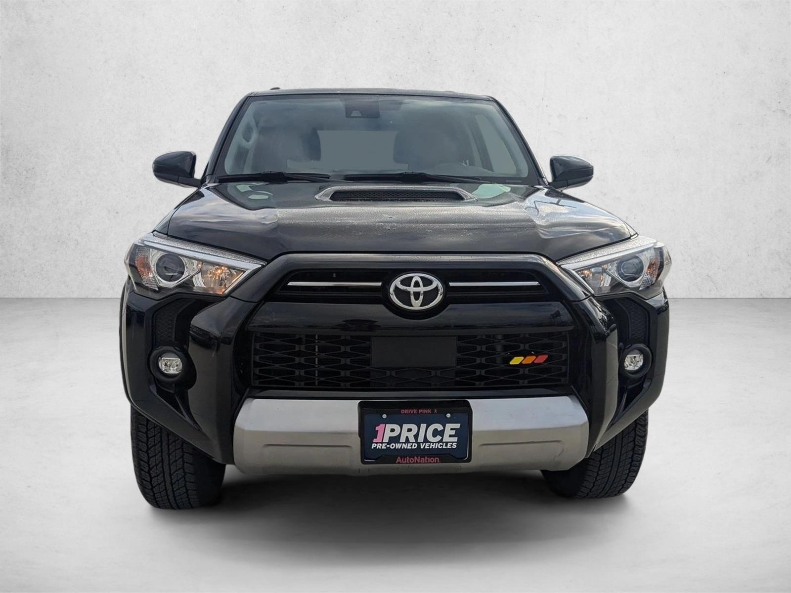 2023 Toyota 4Runner TRD photo 2