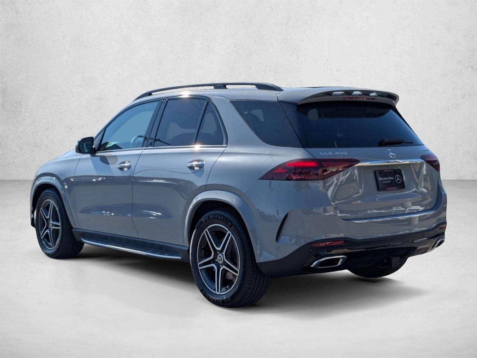 2026 Mercedes Benz GLE 450 4MATIC photo 2