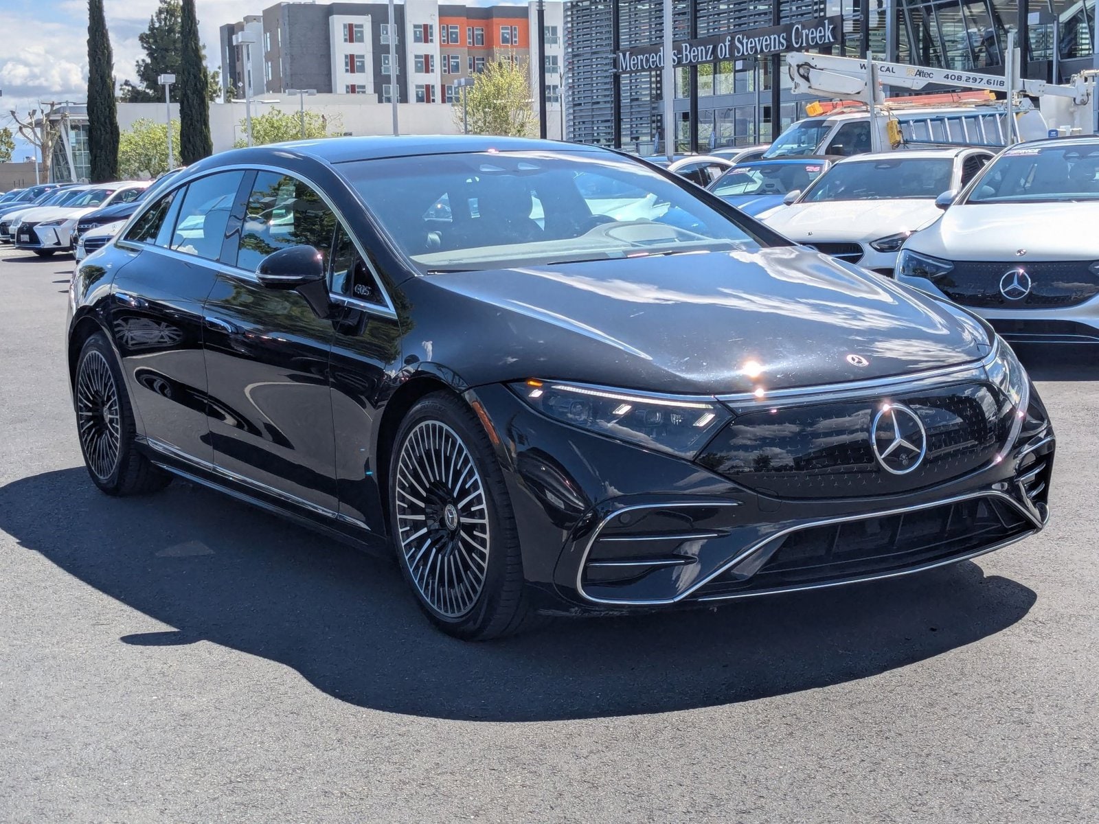 2022 Mercedes-Benz EQS 4MATIC photo 2