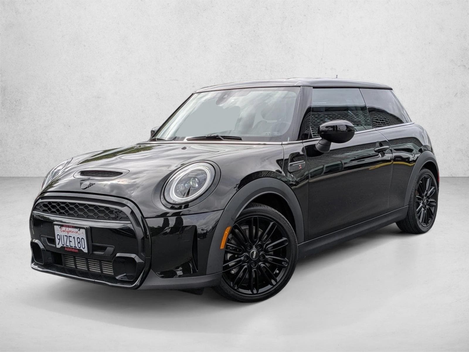 2022 MINI Hardtop Cooper S's photo