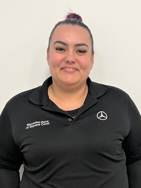 Staff member Erica Flores from ID_7d11fec3ca69