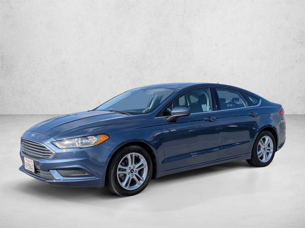 Used 2018 Ford Fusion SE Sedan
