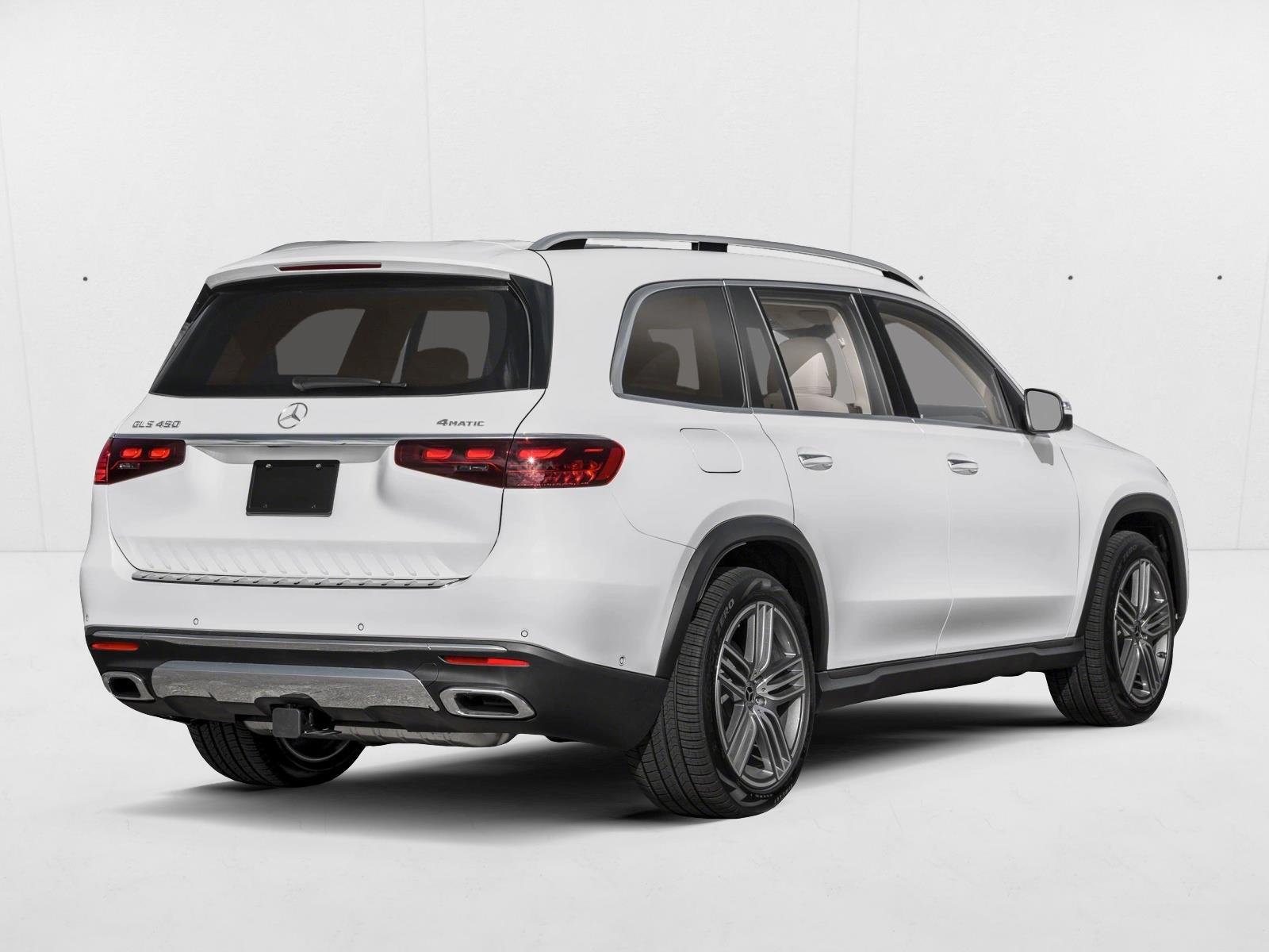 2026 Mercedes Benz GLS 450 4MATIC photo 2