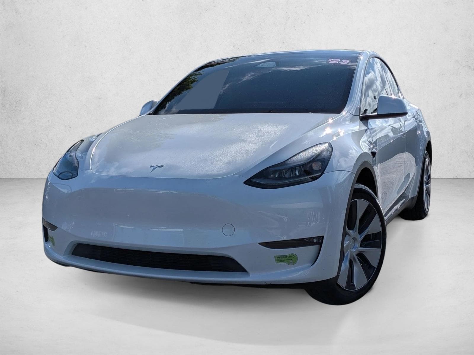 2023 Tesla Model Y Long Range Dual Motor All-Wheel Drive's photo