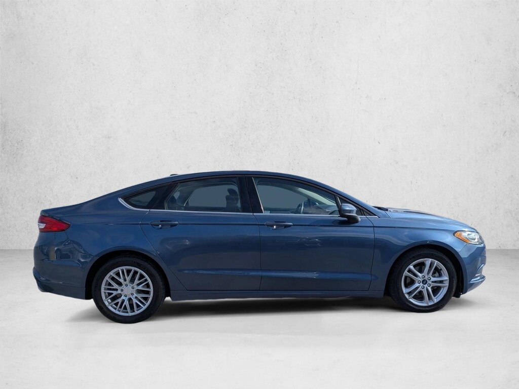 Used 2018 Ford Fusion SE Sedan