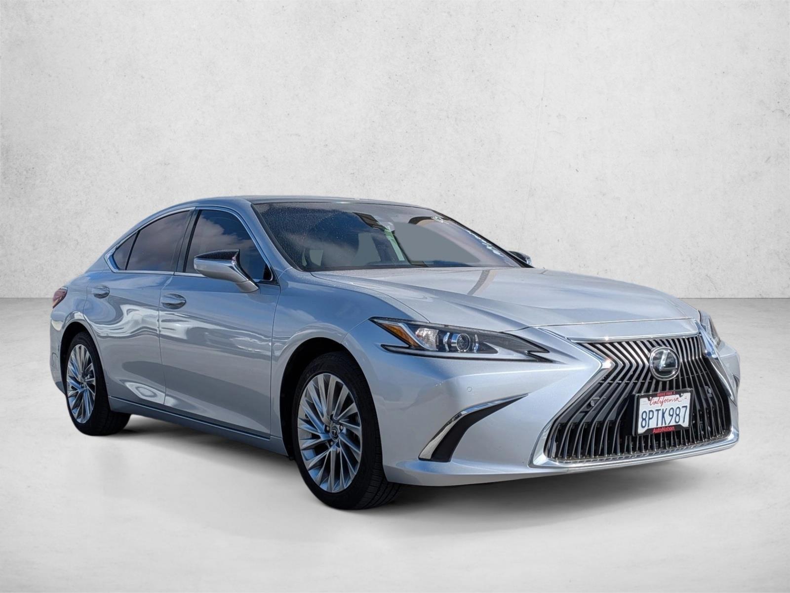 2020 Lexus ES 350 Luxury photo 3
