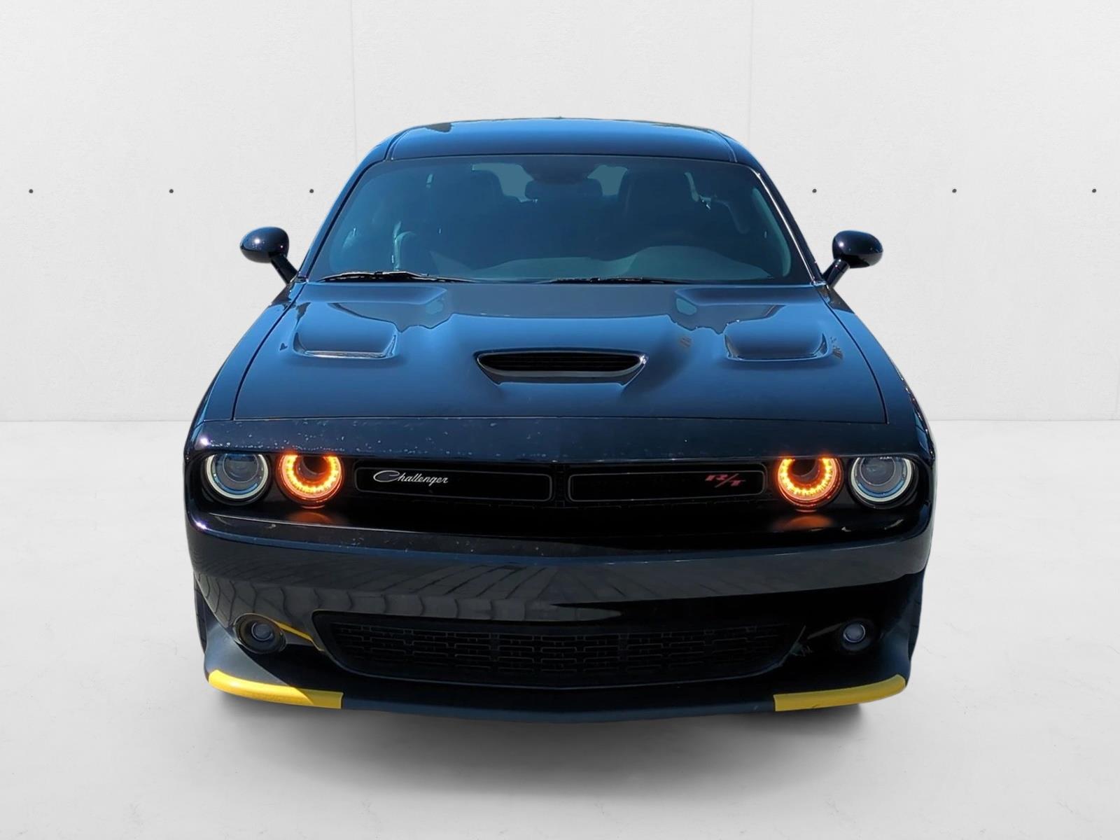 2023 Dodge Challenger R/T Scat Pack photo 2