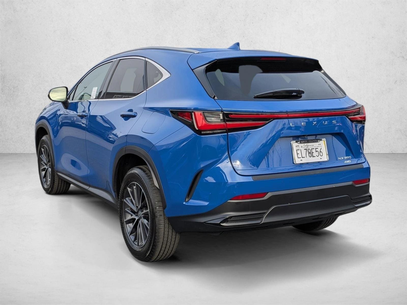 2026 LEXUS NX Premium photo 3