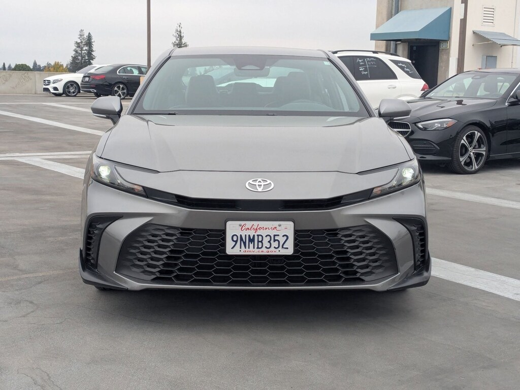 Used 2025 Toyota Camry SE Sedan