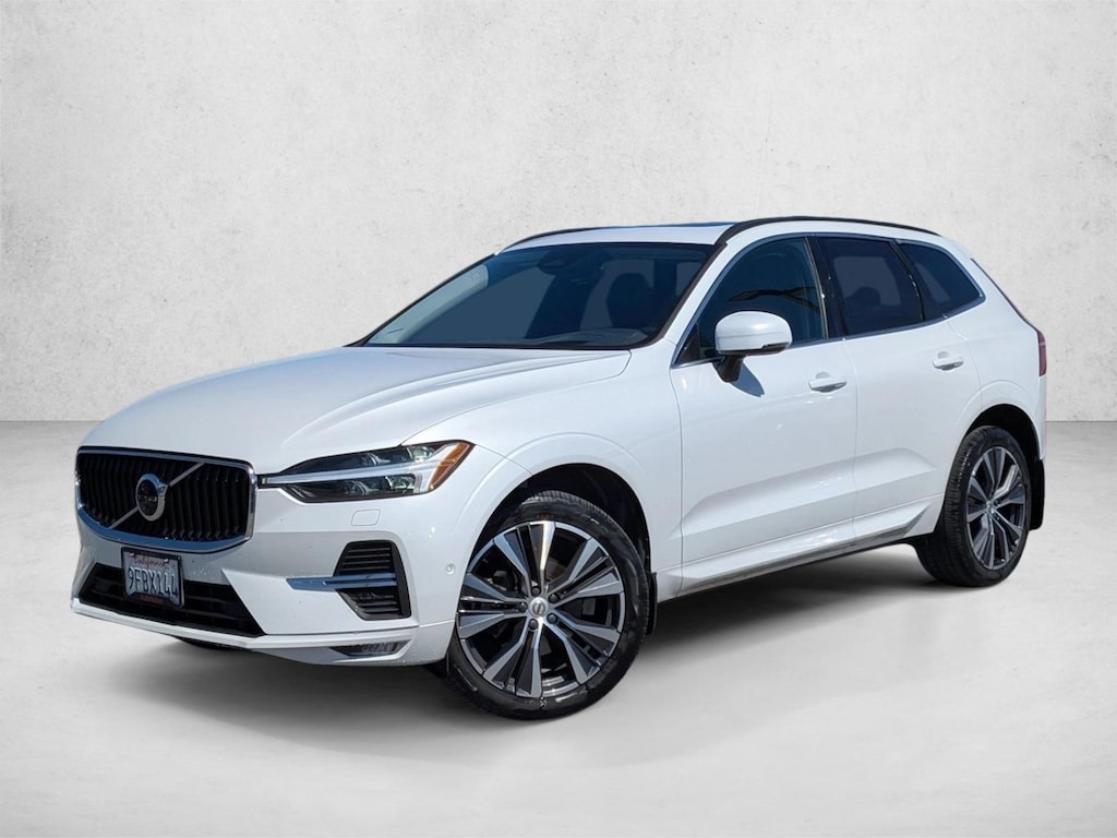Used 2022 Volvo XC60 B5 AWD Momentum SUV