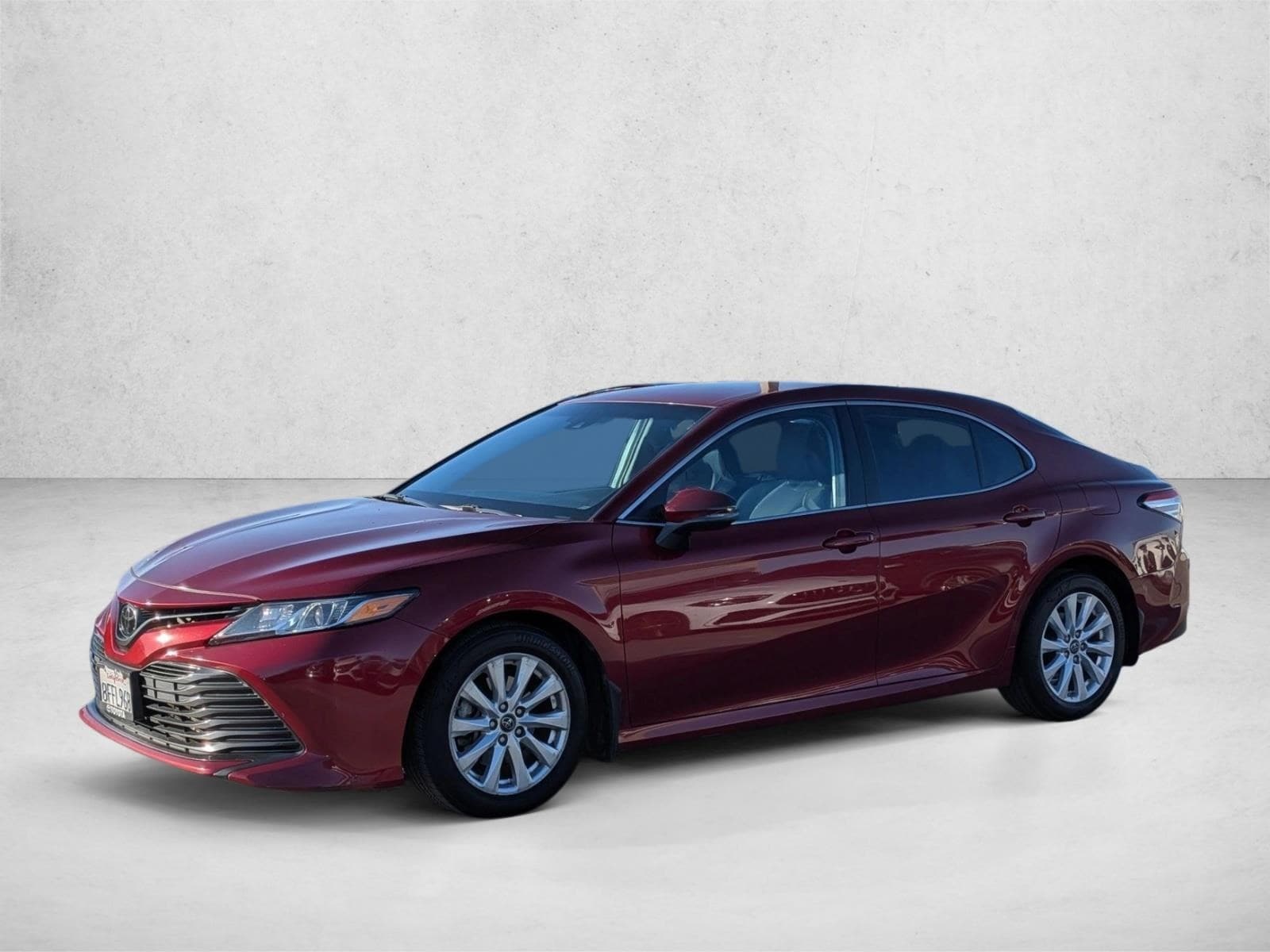 2018 Toyota Camry LE's photo