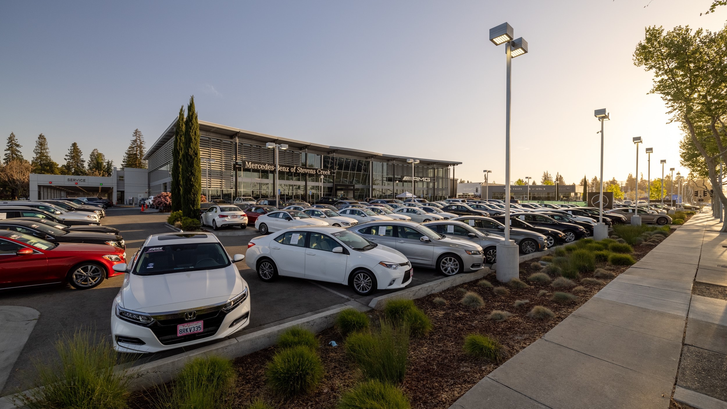 Outside view of Mercedes-Benz of Stevens Creek