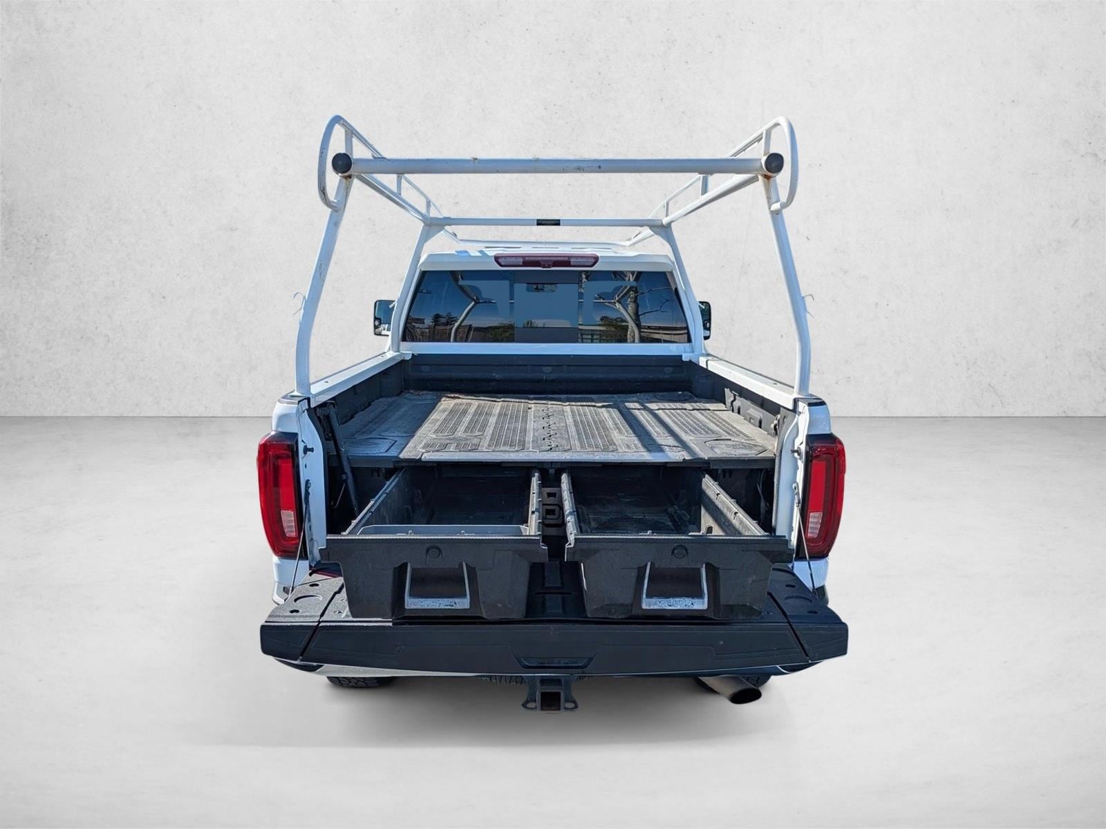 2022 GMC Sierra 2500HD SLT photo 5