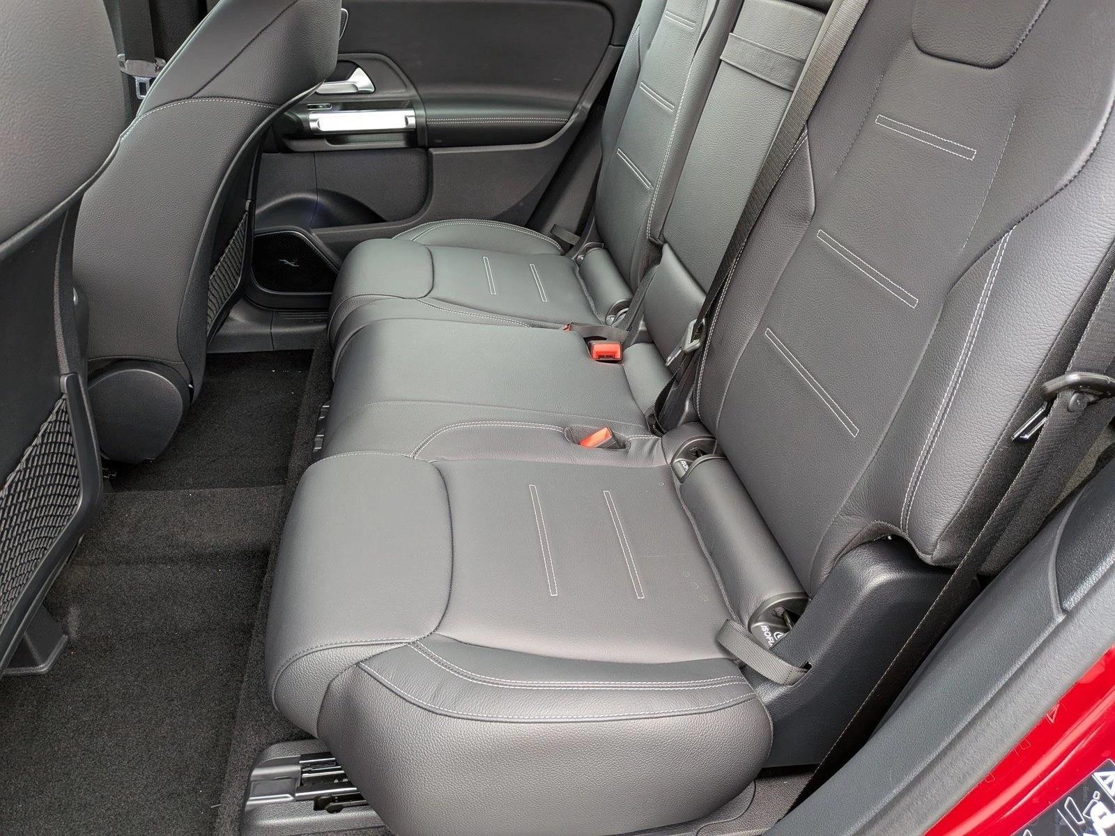 2026 Mercedes-Benz GLB AMG GLB 35 - Photo 15