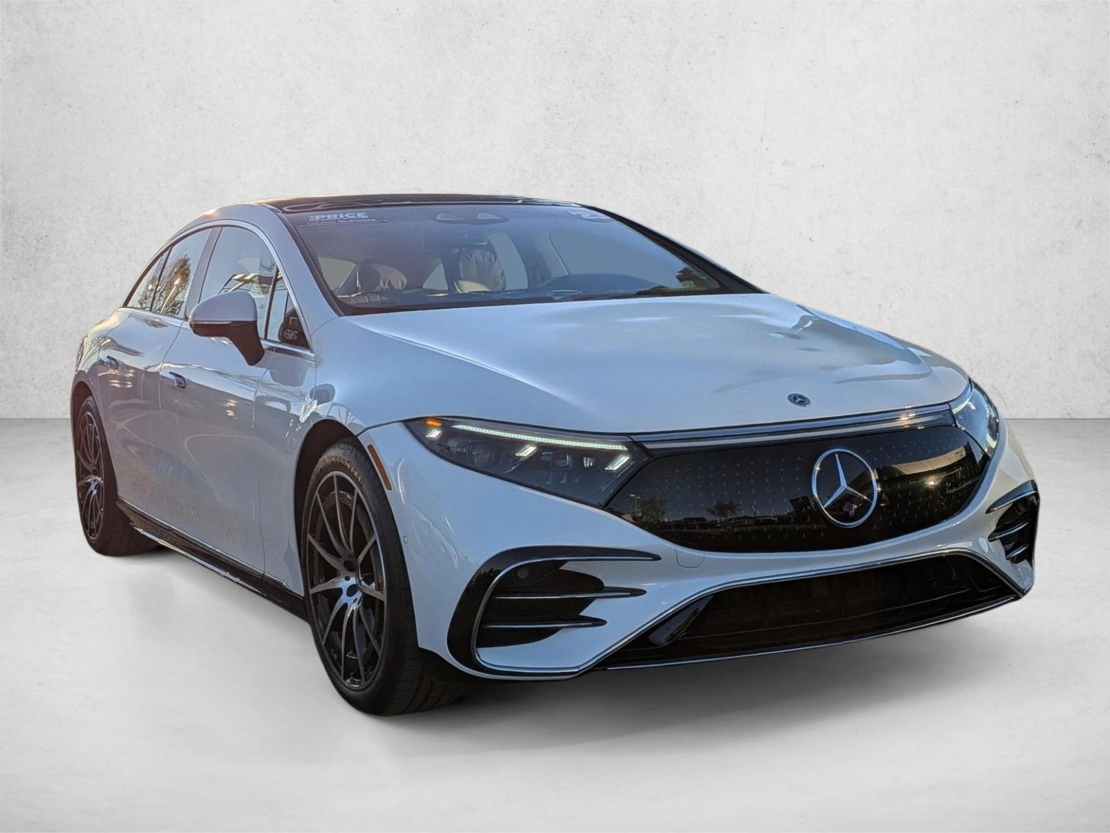 2023 Mercedes-Benz EQS 4MATIC photo 2