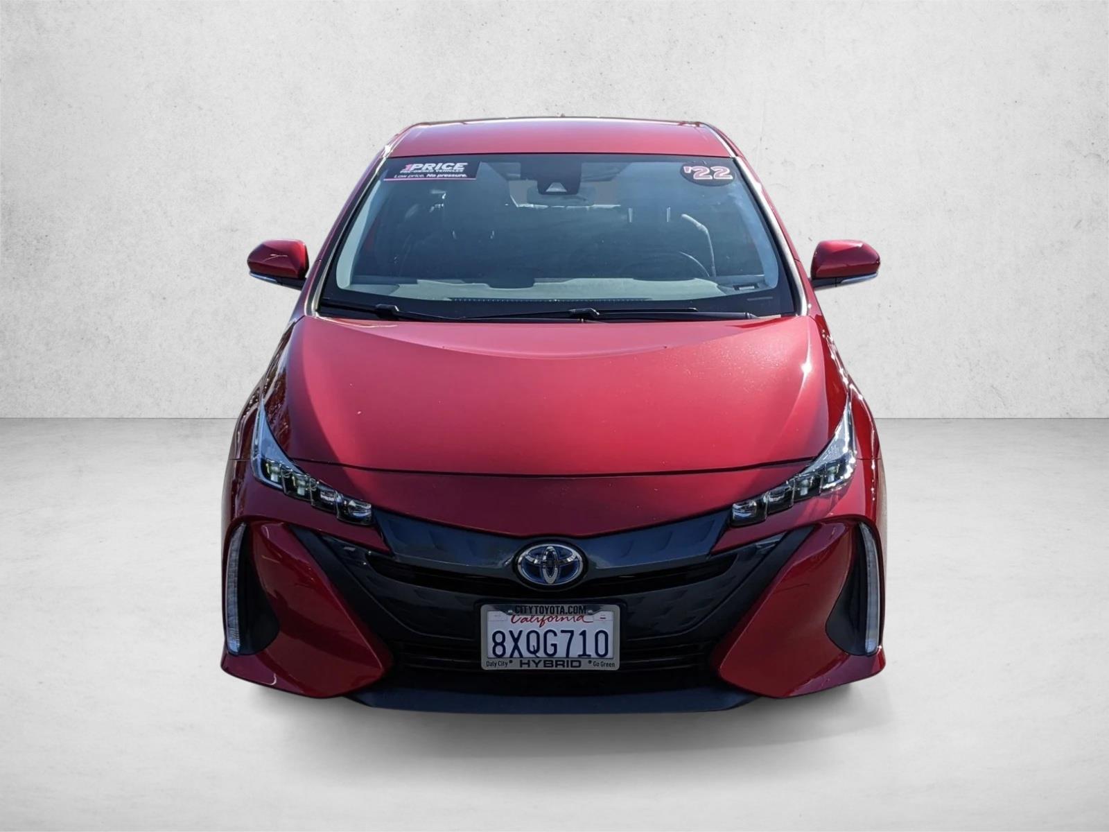 2022 Toyota Prius Prime LE photo 2