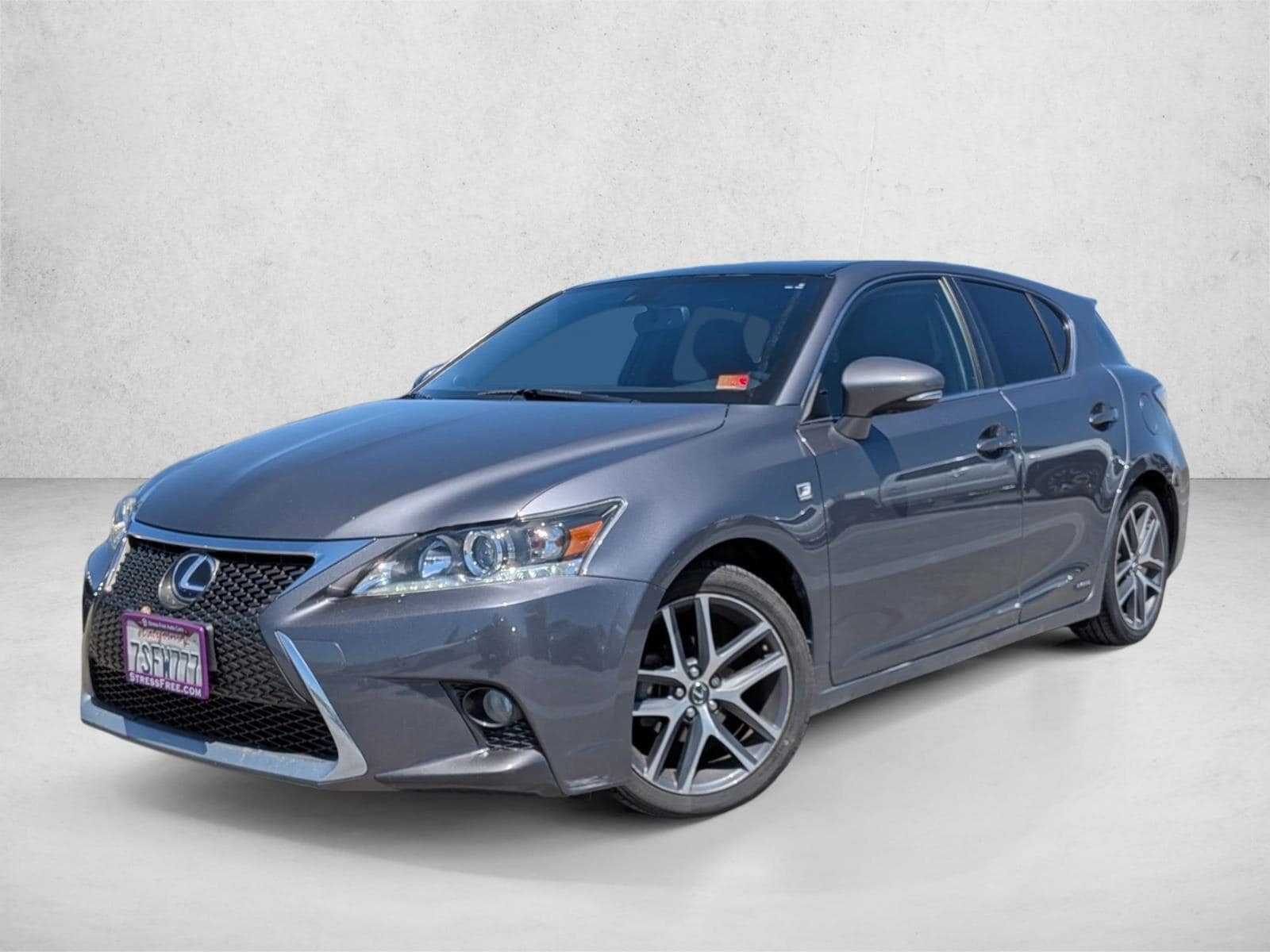 2016 Lexus CT 200h 200h's photo