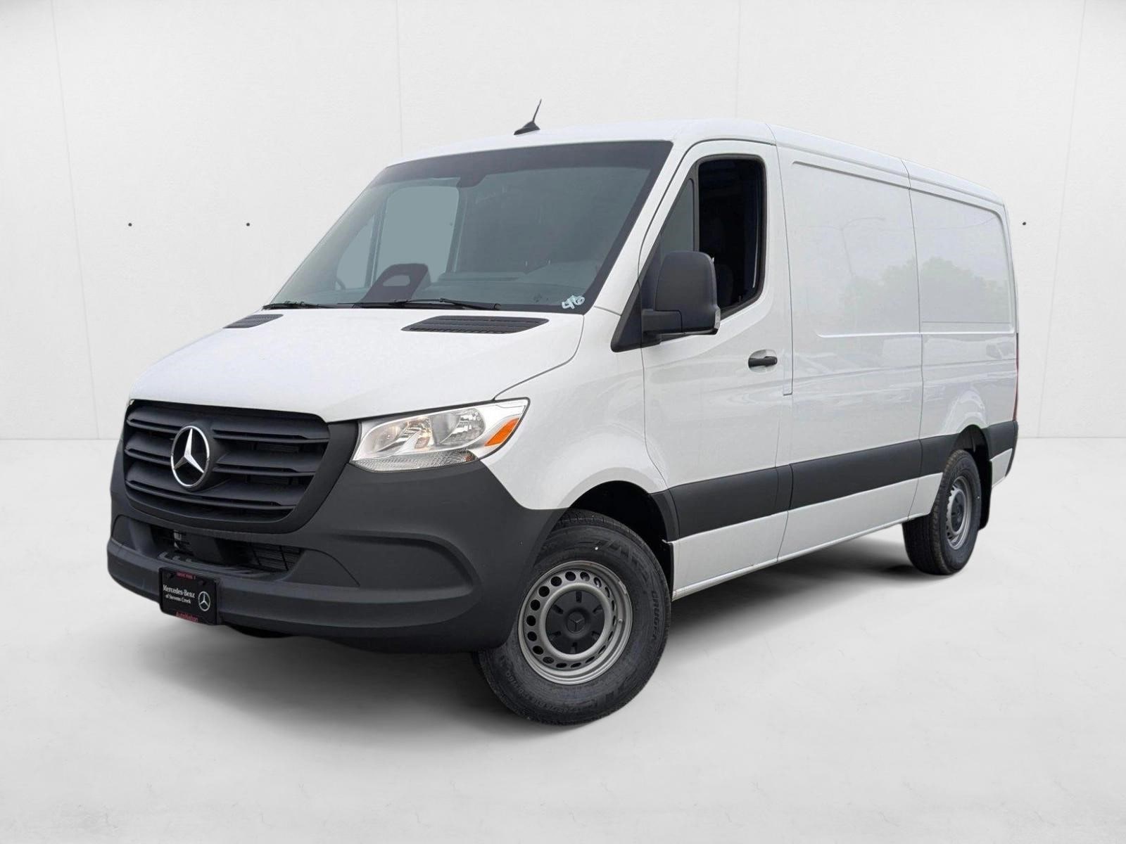 2025 Mercedes-Benz Sprinter Cargo Van Base's photo