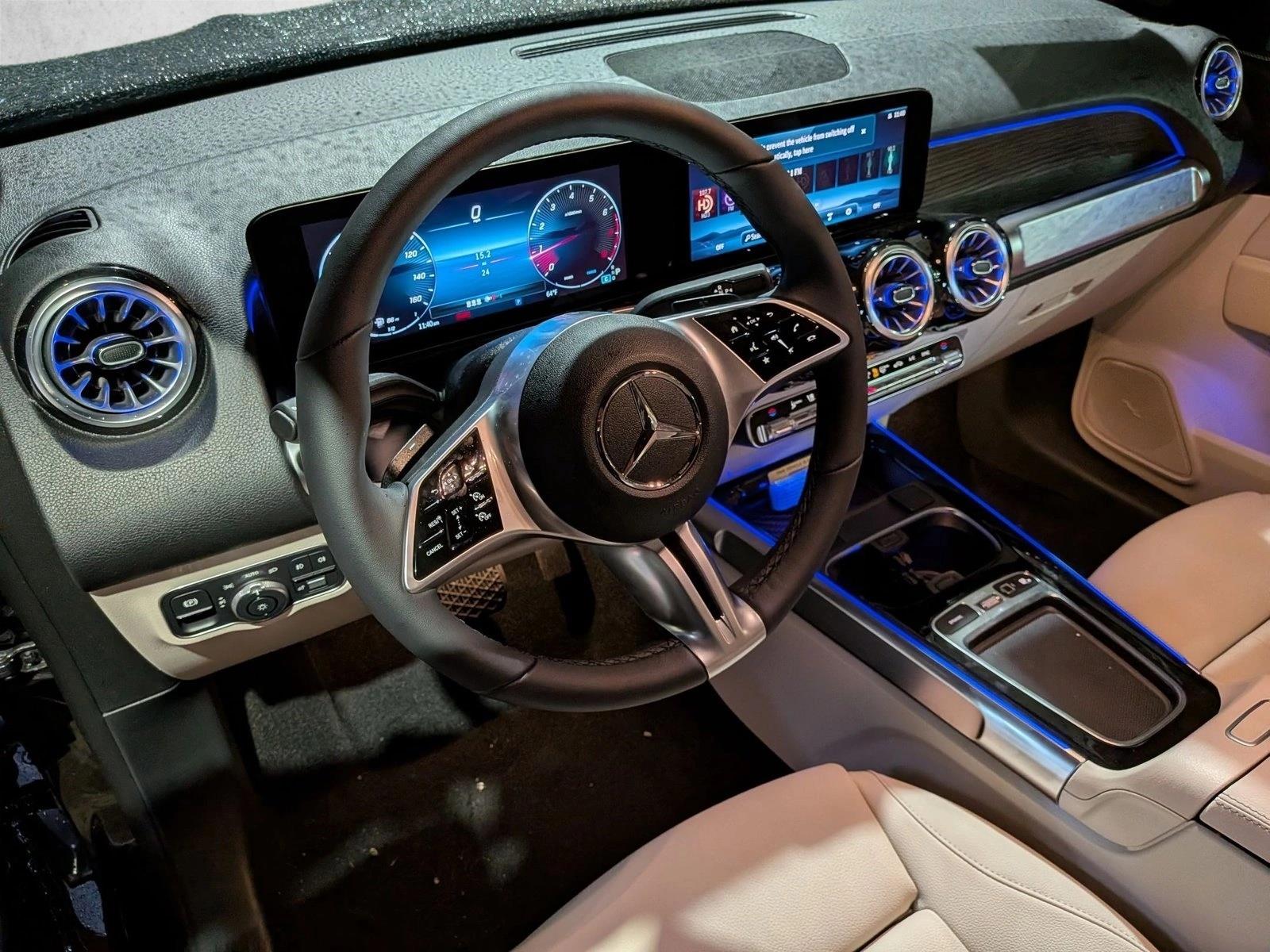 2026 Mercedes-Benz GLB 4MATIC photo 3