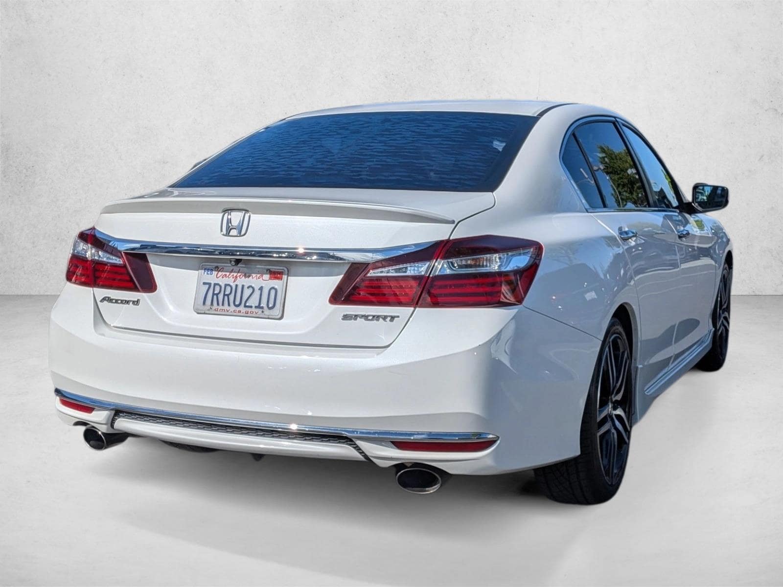 2016 Honda Accord Sedan Sport photo 5