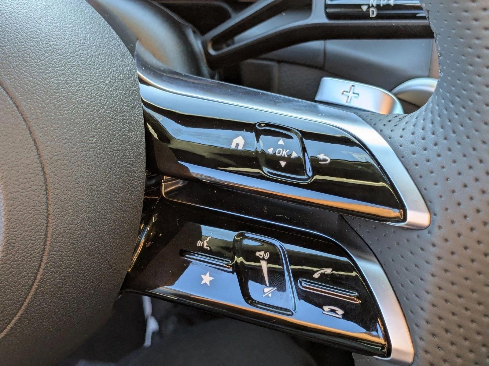 2025 Mercedes-Benz GLC Base - Photo 12