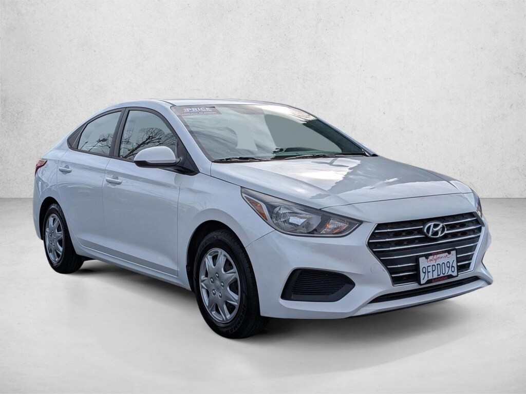 Used 2021 Hyundai Accent SE Sedan