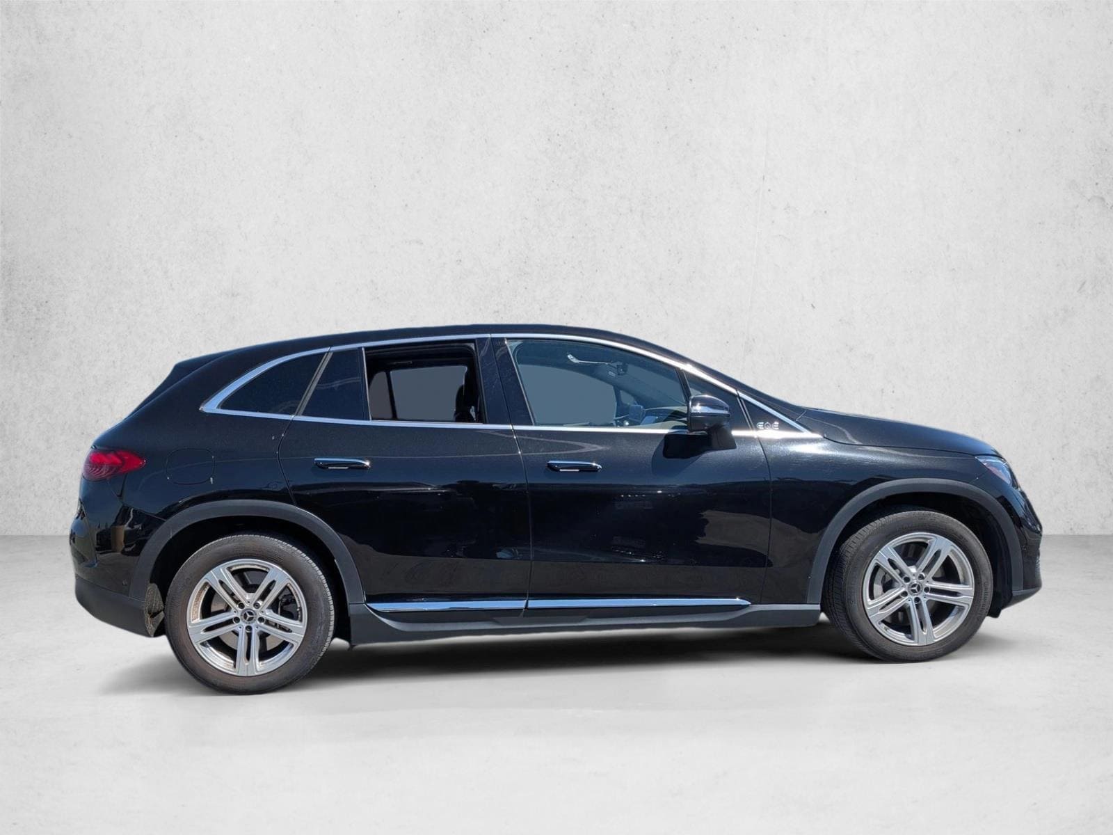 2023 Mercedes-Benz EQE photo 4