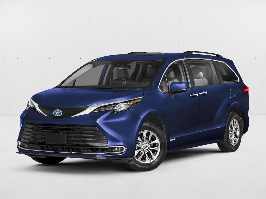 Used 2025 Toyota Sienna XLE 7 Passenger Van Passenger Van