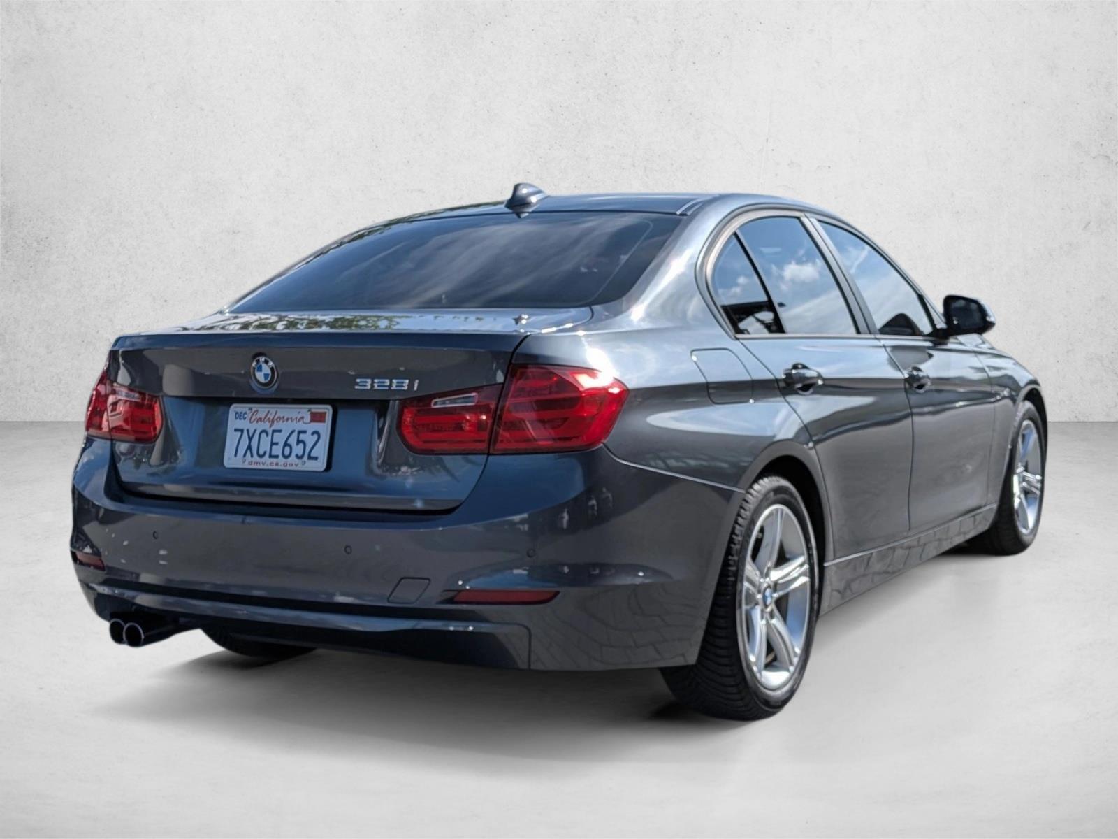 2014 BMW 3 Series photo 4