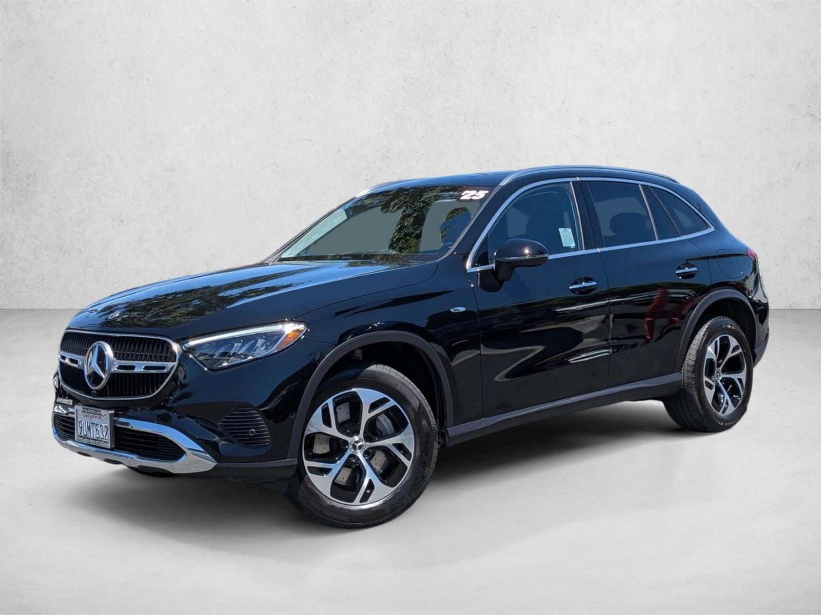 2025 Mercedes-Benz GLC