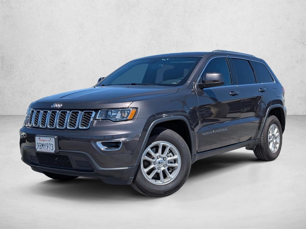 Used 2019 Jeep Grand Cherokee Laredo SUV