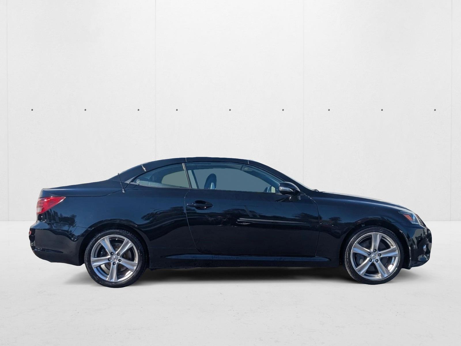 2012 Lexus IS 350C photo 2