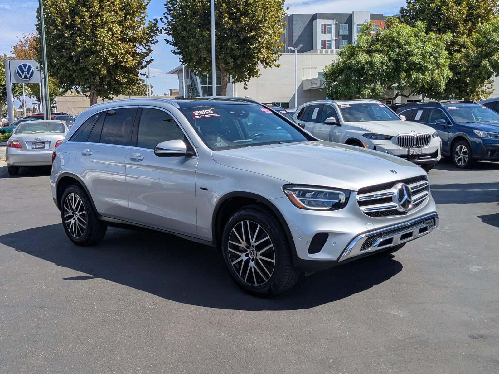 2020 Mercedes Benz GLC 350e photo 3