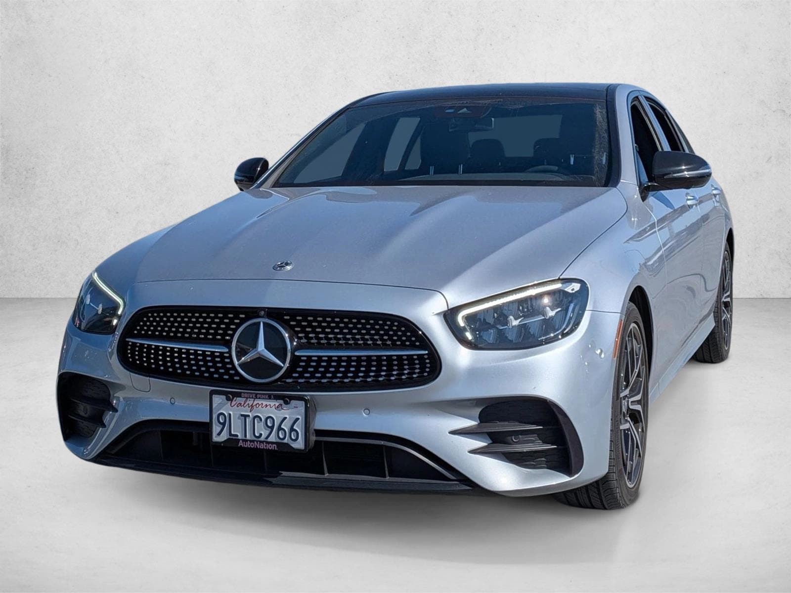 2023 Mercedes-Benz E-Class E350's photo