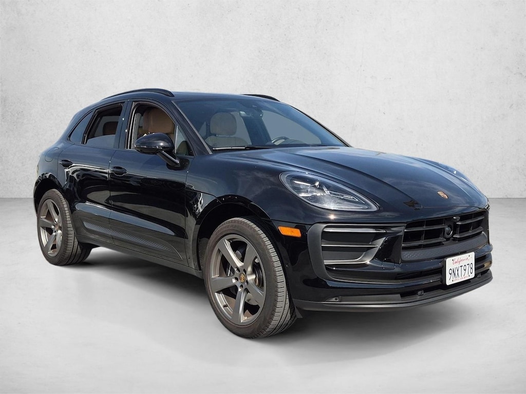 Used 2024 Porsche Macan T SUV