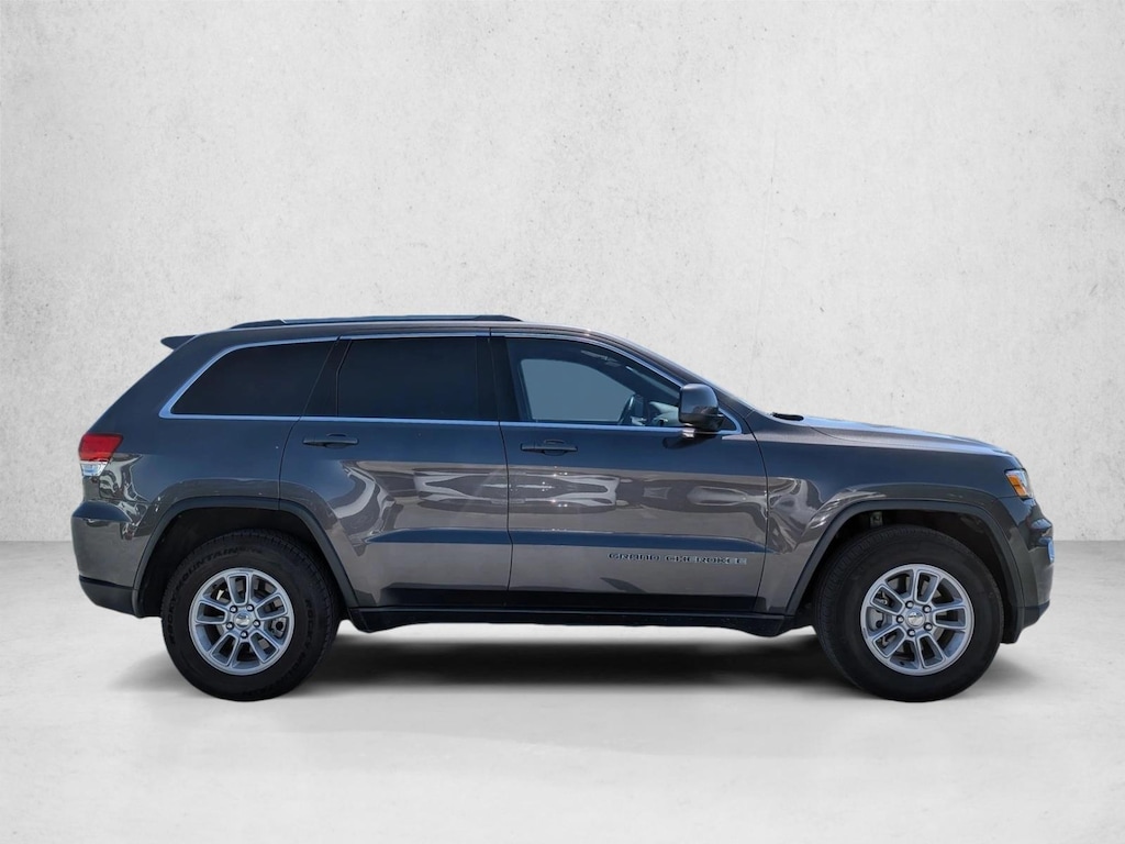 Used 2019 Jeep Grand Cherokee Laredo SUV