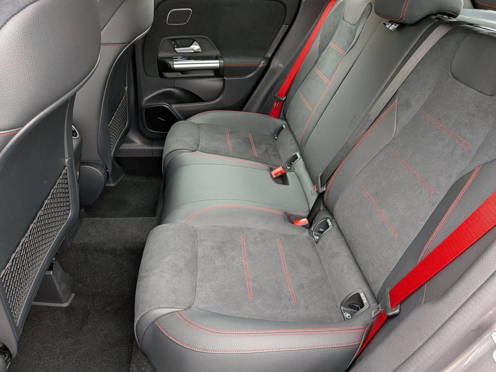 2026 Mercedes-Benz GLA AMG GLA 35 - Photo 15