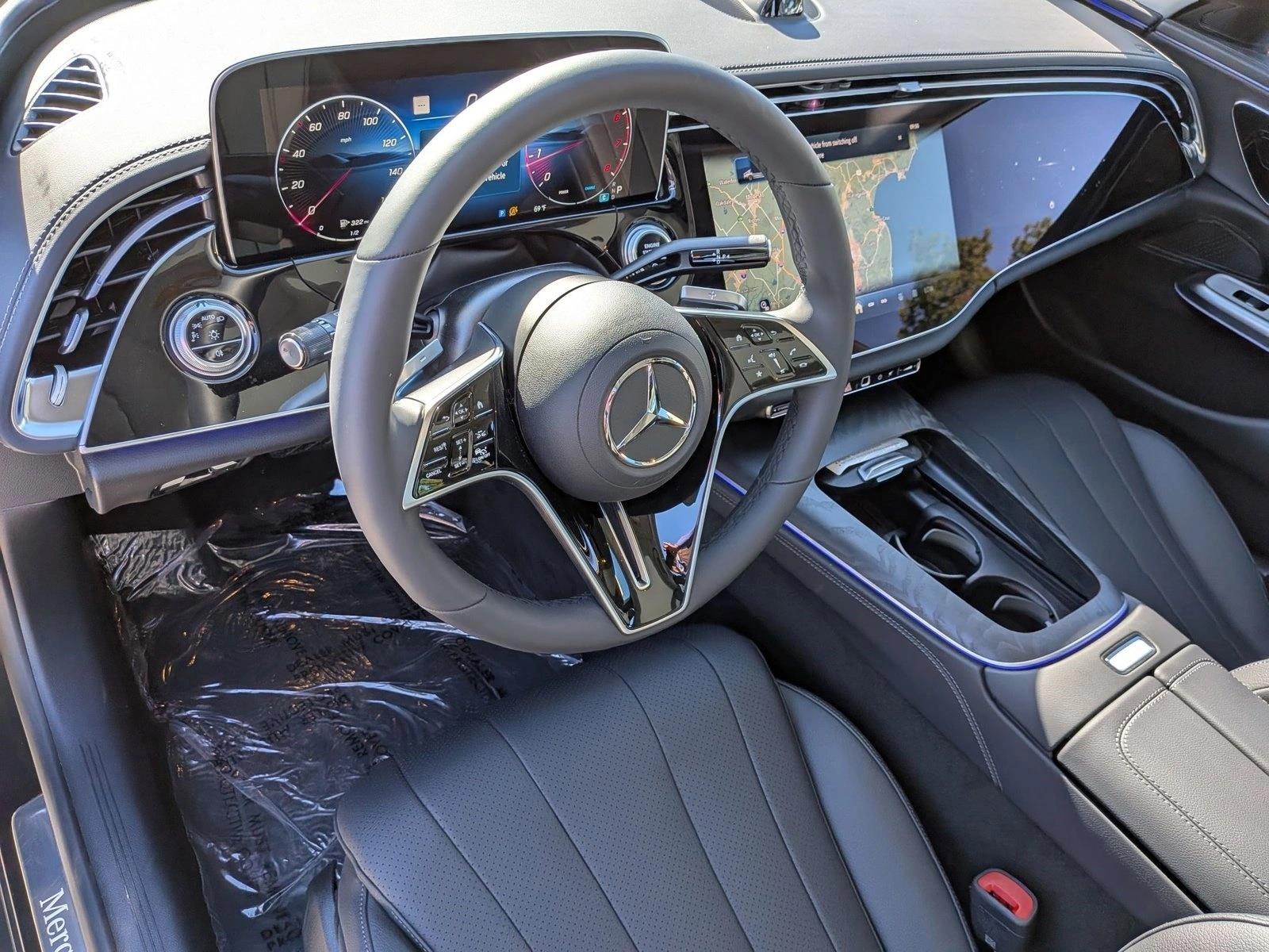 2025 Mercedes Benz E 450 4MATIC photo 3