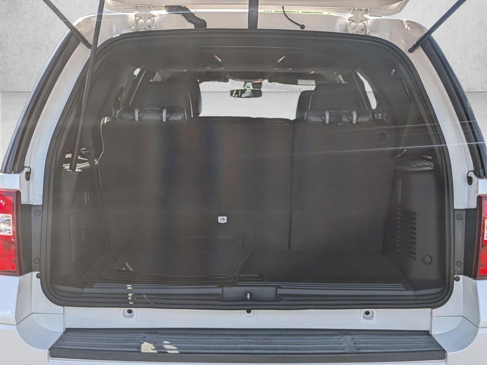 2016 Ford Expedition Platinum photo 5