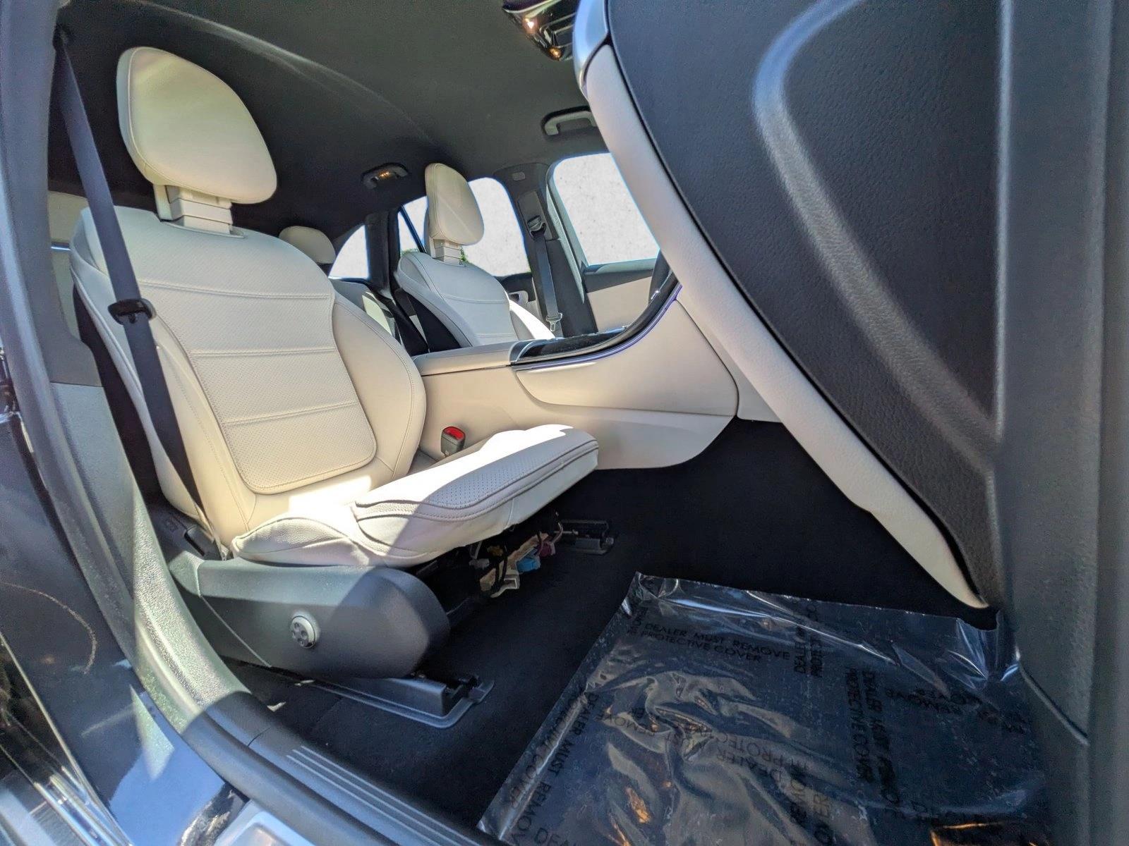 2026 Mercedes-Benz GLC Base - Photo 19