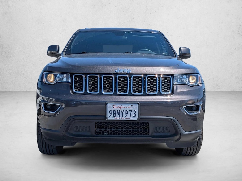 Used 2019 Jeep Grand Cherokee Laredo SUV