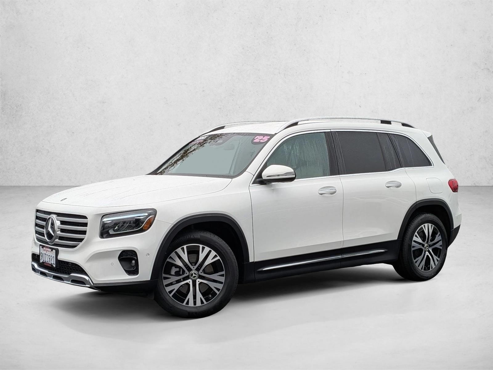 2025 Mercedes-Benz GLB Base's photo