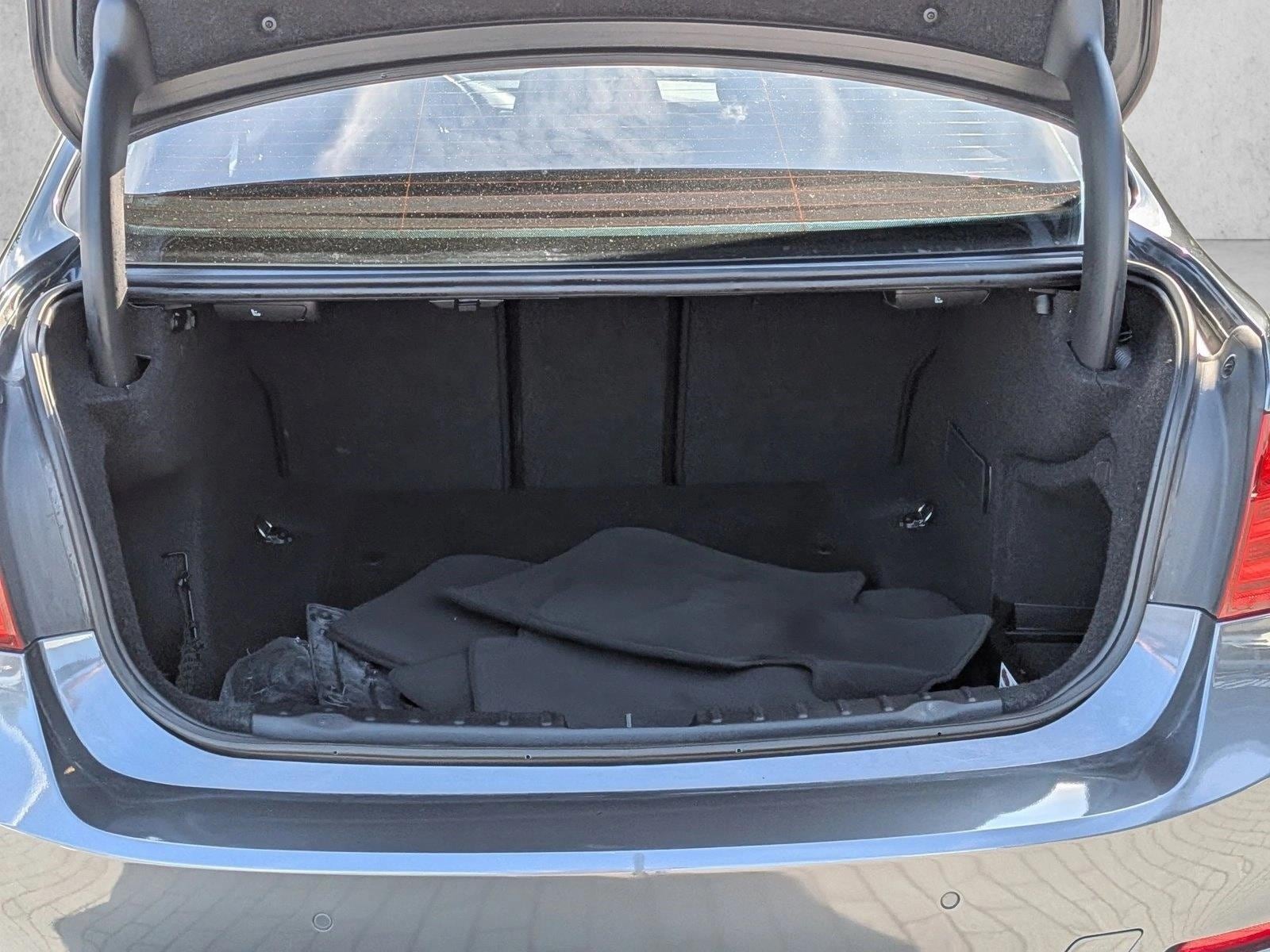 2014 BMW 3 Series photo 5