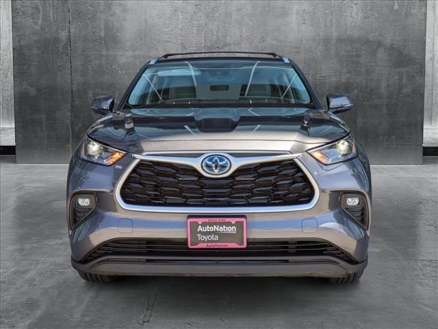 Used 2022 Toyota Highlander XLE with VIN 5TDHBRCH6NS552237 for sale in San Jose, CA