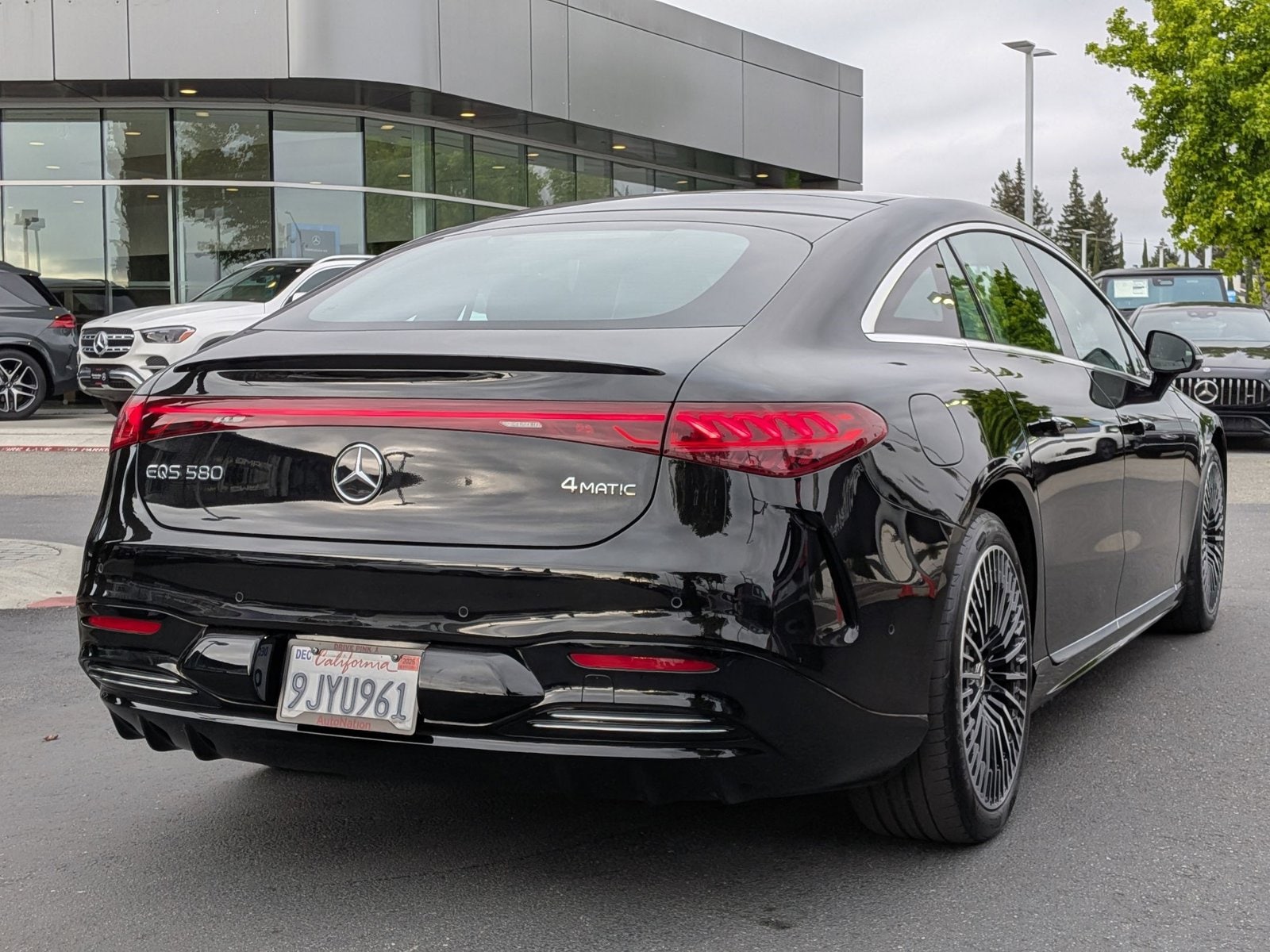 2023 Mercedes-Benz EQS 4MATIC photo 4
